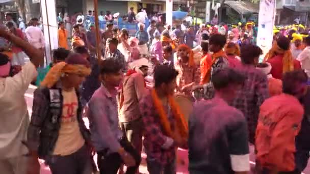 Alirajpur Madhya Pradesh Indien März 2022 Stammesangehörige Tanzen Auf Trommelschlägen — Stockvideo