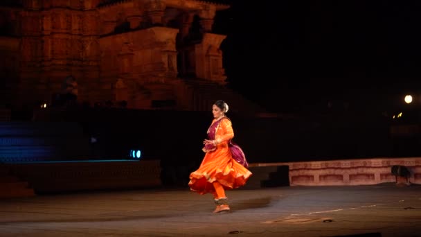 Khajuraho India Febrero 2022 Bailarines Realizan Danza Clásica Durante Festival — Vídeo de stock
