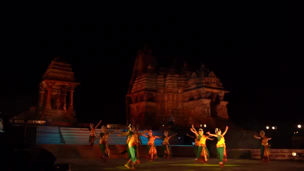 Khajuraho India February 2022 Tanečníci Předvádějí Klasický Tanec Během Tanečního — Stock video