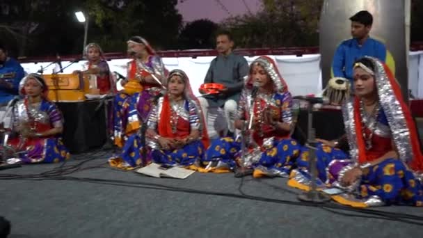 Khajuraho India Febrero 2022 Las Mujeres Tradicionales Cantan Canciones Folclóricas — Vídeos de Stock