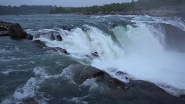 Dhuandhar Falls Narmada River Bhedaghat Jabalpur District Madhya Pradesh India — Stockvideo