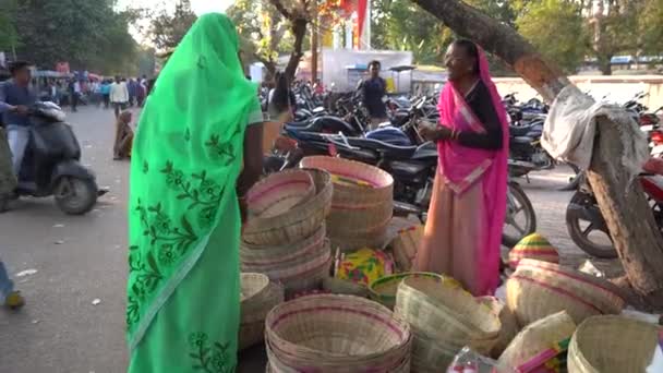 Khajuraho Madhya Pradesh India Marzo 2022 Gente Rural Reúne Feria — Vídeo de stock