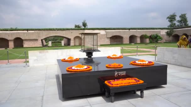 Delhi India Agosto 2022 Persone Che Visitano Raj Ghat Memorial — Video Stock