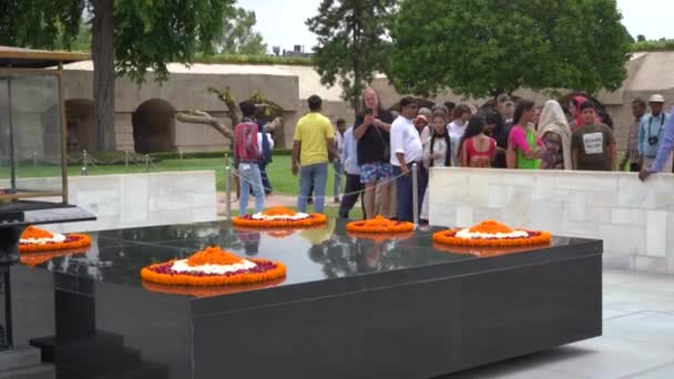Delhi Índia Agosto 2022 Pessoas Que Visitam Raj Ghat Memorial — Vídeo de Stock