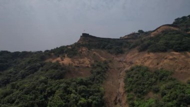 Shivaji Maharaj Kalesi, Maharashtra, Hindistan 'ın Pratapgad hava manzarası,