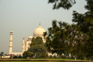 Taj Mahal, UNESCO Dünya Mirası Sitesi 'nin ünlü tarihi anıtı..