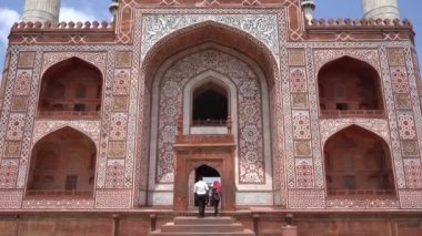 Büyük Akbar 'ın mezarı, Agra, Uttar Pradesh, Hindistan