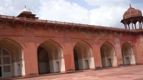 印度北方邦阿格拉大阿克巴陵墓 — 图库视频影像