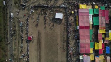 Bullock araba yarışının insansız hava aracı çekimi hasat festivali vesilesiyle, Bullock yarışı geleneksel çiftçi festivalidir..