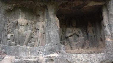 Ajanta Mağaraları 'nın dış görünüşü UNESCO Dünya Mirasları Alanıdır. Kayalarda büyük mağaralar olarak oyulmuş, Maharashtra, Aurangabad, Hindistan