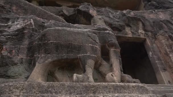 Ajanta Mağaraları Nın Dış Görünüşü Unesco Dünya Mirasları Alanıdır Kayalarda — Stok video