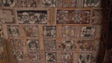 Ajanta Mağaraları no: 1, UNESCO Dünya Mirası Sitesi, Aurangabad, Maharashtra, Hindistan.