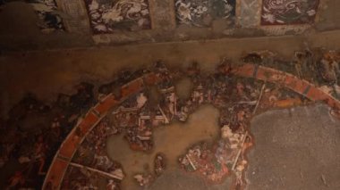 Ajanta Mağaraları no: 1, UNESCO Dünya Mirası Sitesi, Aurangabad, Maharashtra, Hindistan.