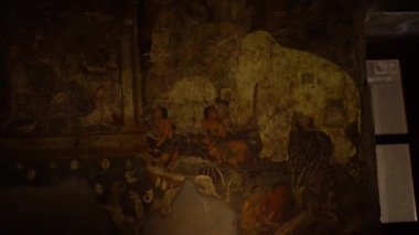 Ajanta Mağaraları no: 1, UNESCO Dünya Mirası Sitesi, Aurangabad, Maharashtra, Hindistan.