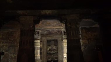 Ajanta Mağaraları no: 1, UNESCO Dünya Mirası Sitesi, Aurangabad, Maharashtra, Hindistan.