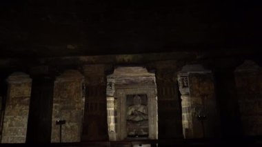 Ajanta Mağaraları no: 1, UNESCO Dünya Mirası Sitesi, Aurangabad, Maharashtra, Hindistan.