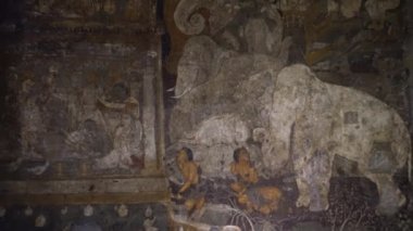 Ajanta Mağaraları no: 1, UNESCO Dünya Mirası Sitesi, Aurangabad, Maharashtra, Hindistan.