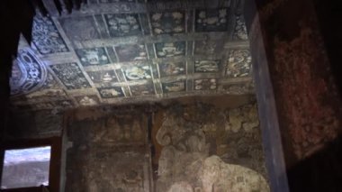 Ajanta Mağaraları no: 1, UNESCO Dünya Mirası Sitesi, Aurangabad, Maharashtra, Hindistan.