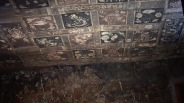 Ajanta Mağaraları no: 1, UNESCO Dünya Mirası Sitesi, Aurangabad, Maharashtra, Hindistan.
