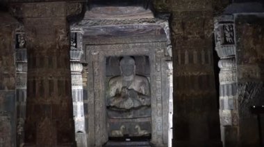 Ajanta Mağaraları no: 1, UNESCO Dünya Mirası Sitesi, Aurangabad, Maharashtra, Hindistan.