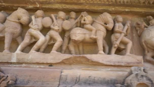 Dettagli Scultura Del Tempio Lakshmana Khajuraho Patrimonio Mondiale Dell Unesco — Video Stock