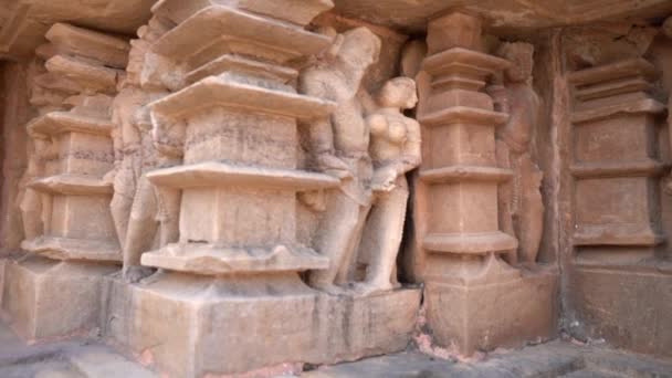 印度中央邦Khajuraho Lakshmana寺庙的情色雕塑 教科文组织世界遗产所在地 — 图库视频影像