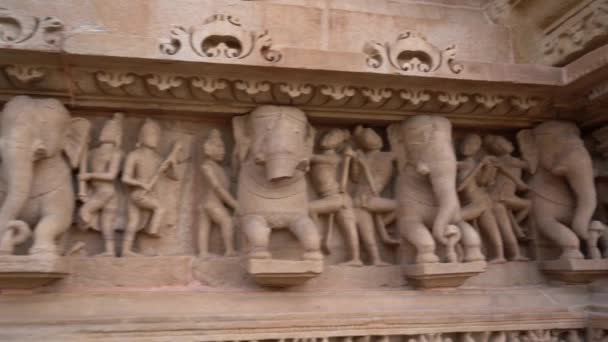 Details Sculptuur Van Lakshmana Tempel Khajuraho Unesco World Heritage Site — Stockvideo