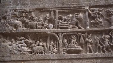 Kailasa Tapınağı, Ellora mağaraları, dünyadaki en büyük kaya kesimi mağara kompleksi ve UNESCO dünya mirası alanlarından biridir..