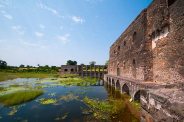 Jahaz Mahal (gemi Sarayı) Mandu, Madhya Pradesh, Hindistan içinde