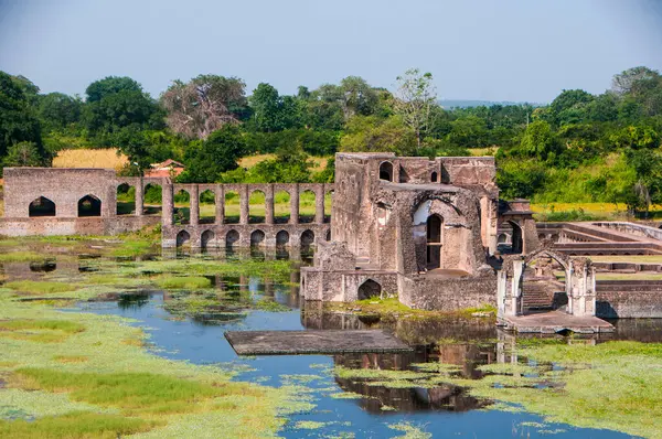 Jahaz Mahal (gemi Sarayı) Mandu, Madhya Pradesh, Hindistan içinde