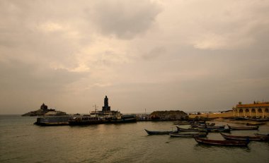 Vivekananda kaya Anıtı ve Thiruvalluvar heykeli, Kanyakumari, Hindistan