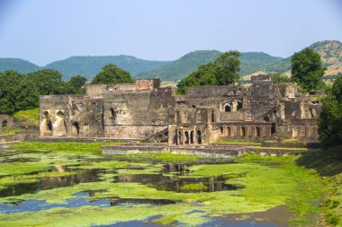 Jahaz Mahal (gemi Sarayı) Mandu, Madhya Pradesh, Hindistan içinde