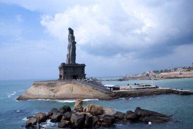 Vivekananda Rock Memorial and Thiruvalluvar Statue, Kanyakumari, India clipart