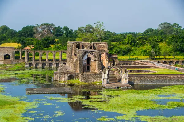 Jahaz Mahal (gemi Sarayı) Mandu, Madhya Pradesh, Hindistan içinde