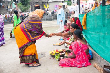 NASHIK, INDIA, 27 Ağustos 2015: Simhastha Kumbh Mela 'daki Hindu dindarlar.