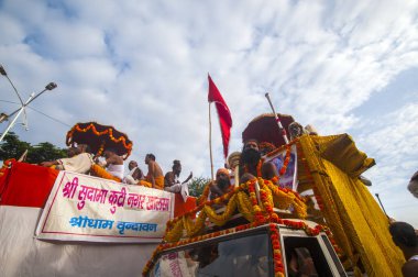 NASHIK, INDIA, 27 Ağustos 2015: Simhastha Kumbh Mela 'daki Hindu dindarlar.