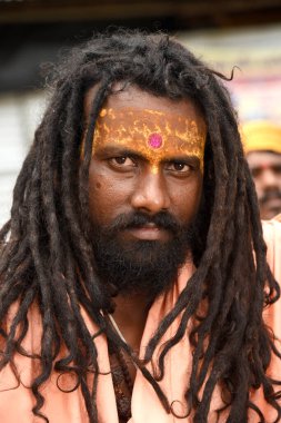 NASHIK, INDIA, 27 Ağustos 2015: Kumbh Mela 'daki kutsal adam Hindu sadhus' un portresi