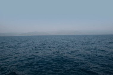 Okyanus dalgası arka planı, soyut mavi deniz suyu..