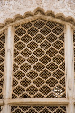 Hindistan 'ın Aurangabad kentindeki Bibi Ka Maqbara mezarının çiçek süslemesi.