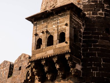 Aurangabad yakınlarındaki Antik Daulatabad kalesi, Maharashtra, Hindistan, MS 14. yüzyılda inşa edildi.