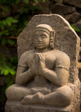 Daulatabad Kalesi, Hindistan 'da antik taş heykel.