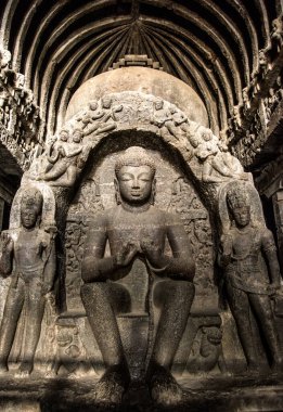 Ellora mağarasında heykel, UNESCO dünya mirası alanı, Hindistan, kaya kesimi monolitik tapınak.