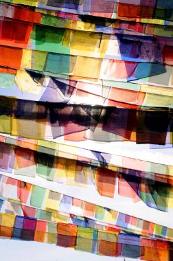 Renkli Tibet duası Katmandu, Nepal, UNESCO Dünya Mirası Alanında Boudhanath Stupa 'yı işaret ediyor.