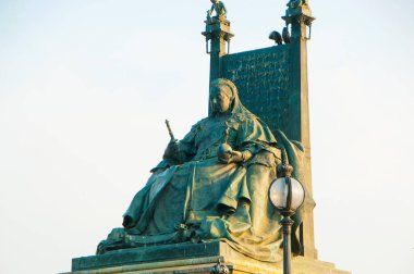 Victoria Memorial, Kolkata 'daki mermer heykel