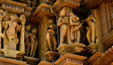 Taş oyma heykelleri Javari Tapınağı, Khajuraho, Madhya Pradesh, Hindistan, UNESCO dünya mirası alanı