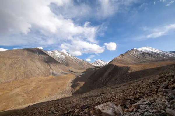 Ladakh, Hindistan 'da güzel bir manzara.