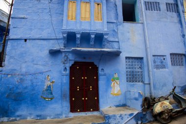 Jodhpur, Hindistan'ın ünlü mavi şehirde eski bir kapı.