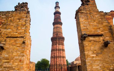 Kutub Minar, en uzun minare UNESCO Dünya Mirası Sitesi, Yeni Delhi, Hindistan