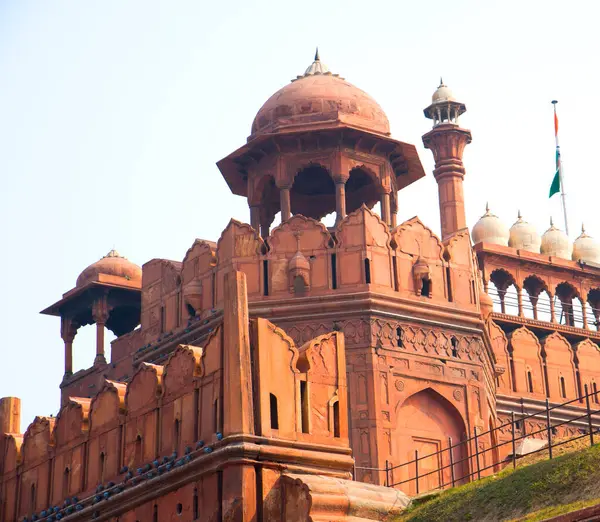 Kızıl Kale Delhi, Fort 1857 'ye kadar Hindistan' ın Babür İmparatoru 'nun ikamet ettiği yer, UNESCO Dünya Mirası Alanı..