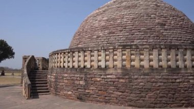 Sanchi Stupa, UNESCO Dünya Mirası Bölgesi İmparator Ashoka tarafından inşa edilen 2200 yıllık bir Budist anıtı..
